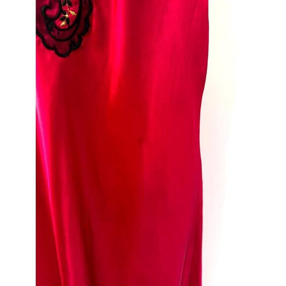 Vintage Vanity Fair Nightgown black Lace and Shiny red Satin USA Slip Gown large - Picture 8 of 8